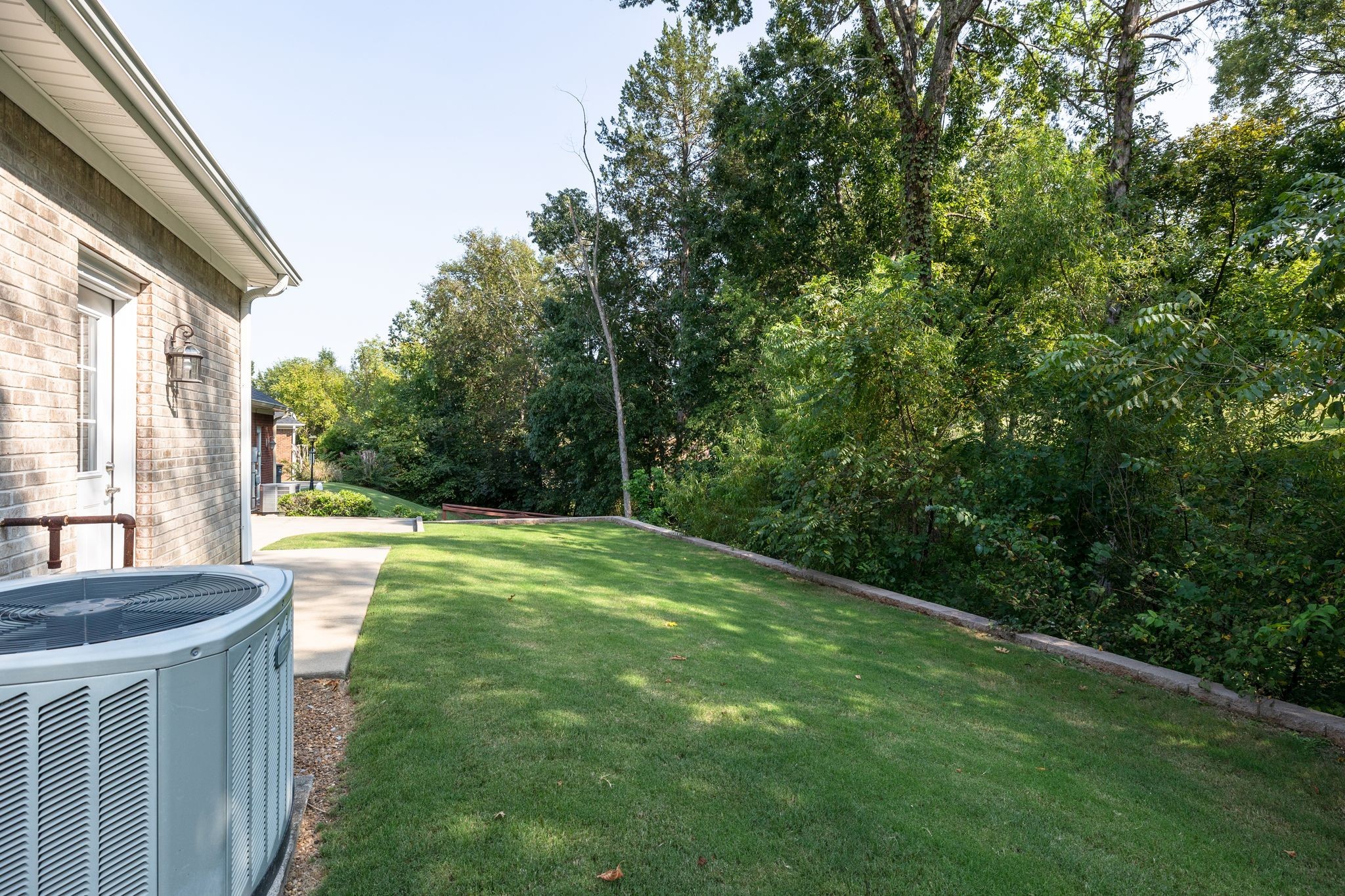 122 Riley Circle Fayetteville, TN 37334 - Photo 26 of 31 a view of backyard with green space