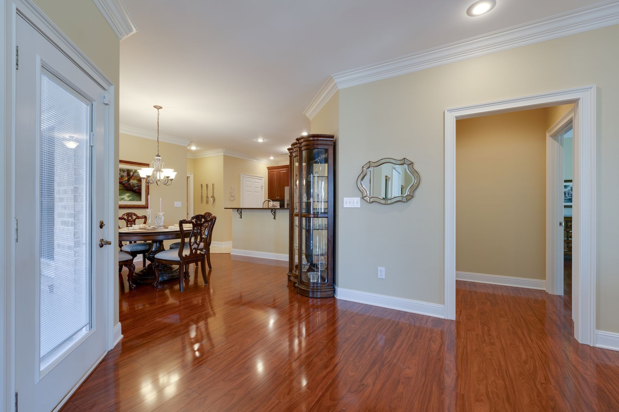 122 Riley Circle Fayetteville, TN 37334 - Photo 9 of 31 a view of a room with furniture and wooden floor