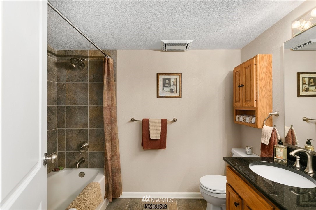 10728 Northeast 196th Street Bothell, WA 98011 - Photo 28 of 40 Gallery Image 28