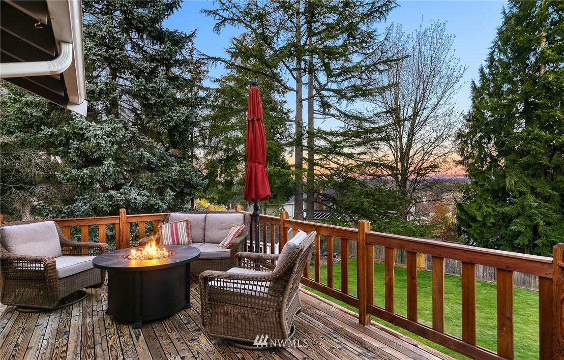 10728 Northeast 196th Street Bothell, WA 98011 - Photo 32 of 40 Gallery Image 32