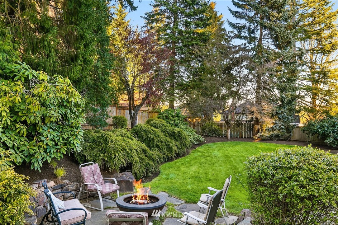 10728 Northeast 196th Street Bothell, WA 98011 - Photo 35 of 40 Gallery Image 35