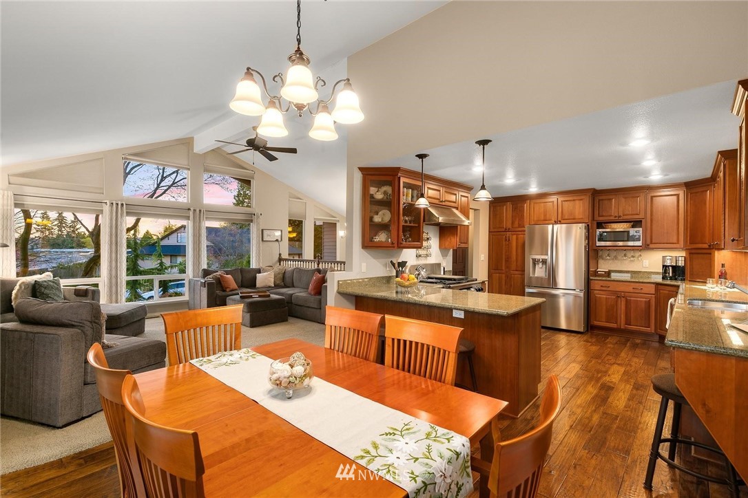 10728 Northeast 196th Street Bothell, WA 98011 - Photo 9 of 40 Gallery Image 9