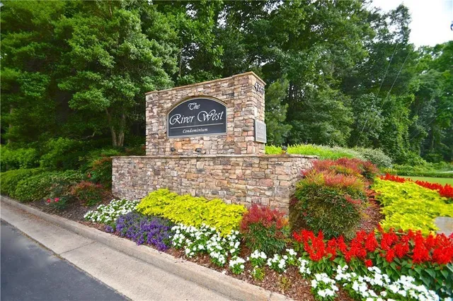$319,000 | 4248 River Green Drive Northwest, Unit 307, Atlanta, GA 30327