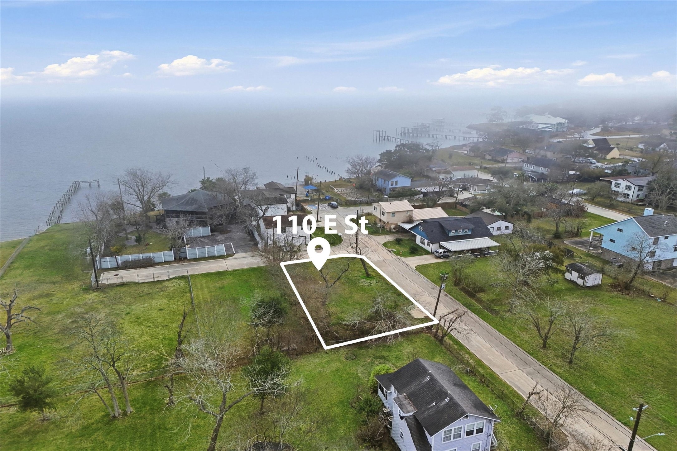 110 West E Street La Porte, TX 77571 - Photo 1 of 10 This prime Galveston Township lot offers a standout opportunity to build a custom residence or an income-producing property in a highly accessible island location.