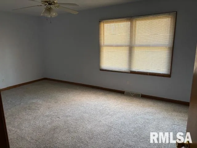 $224,900 | 217 North Pittsburg Landing, Springfield, IL 62711