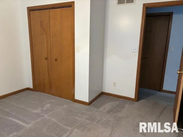 $224,900 | 217 North Pittsburg Landing, Springfield, IL 62711