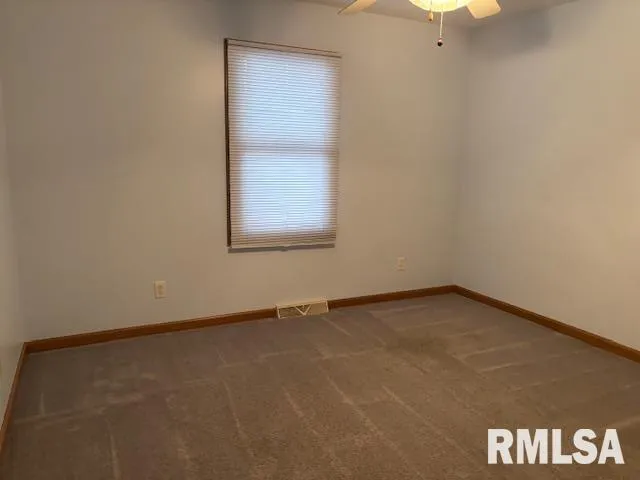 $224,900 | 217 North Pittsburg Landing, Springfield, IL 62711