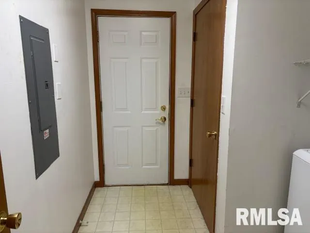 $224,900 | 217 North Pittsburg Landing, Springfield, IL 62711