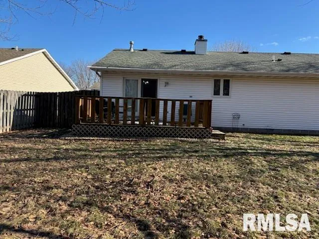 $224,900 | 217 North Pittsburg Landing, Springfield, IL 62711