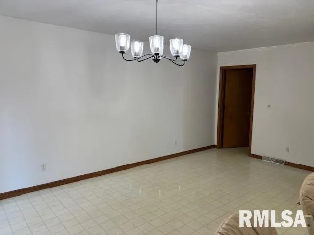 $224,900 | 217 North Pittsburg Landing, Springfield, IL 62711