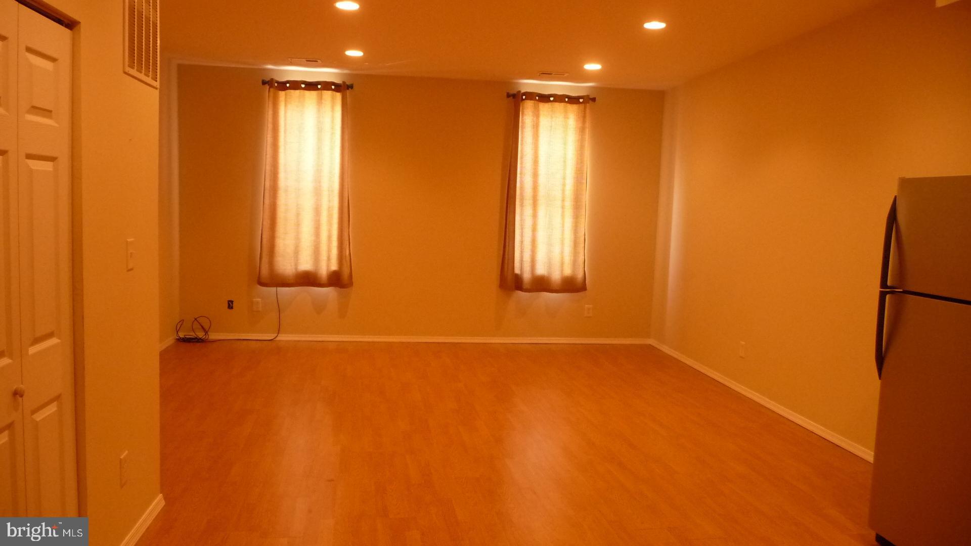 1213 Ridge Avenue Philadelphia, PA 19123 - Photo 1 of 9 Gallery Image 1