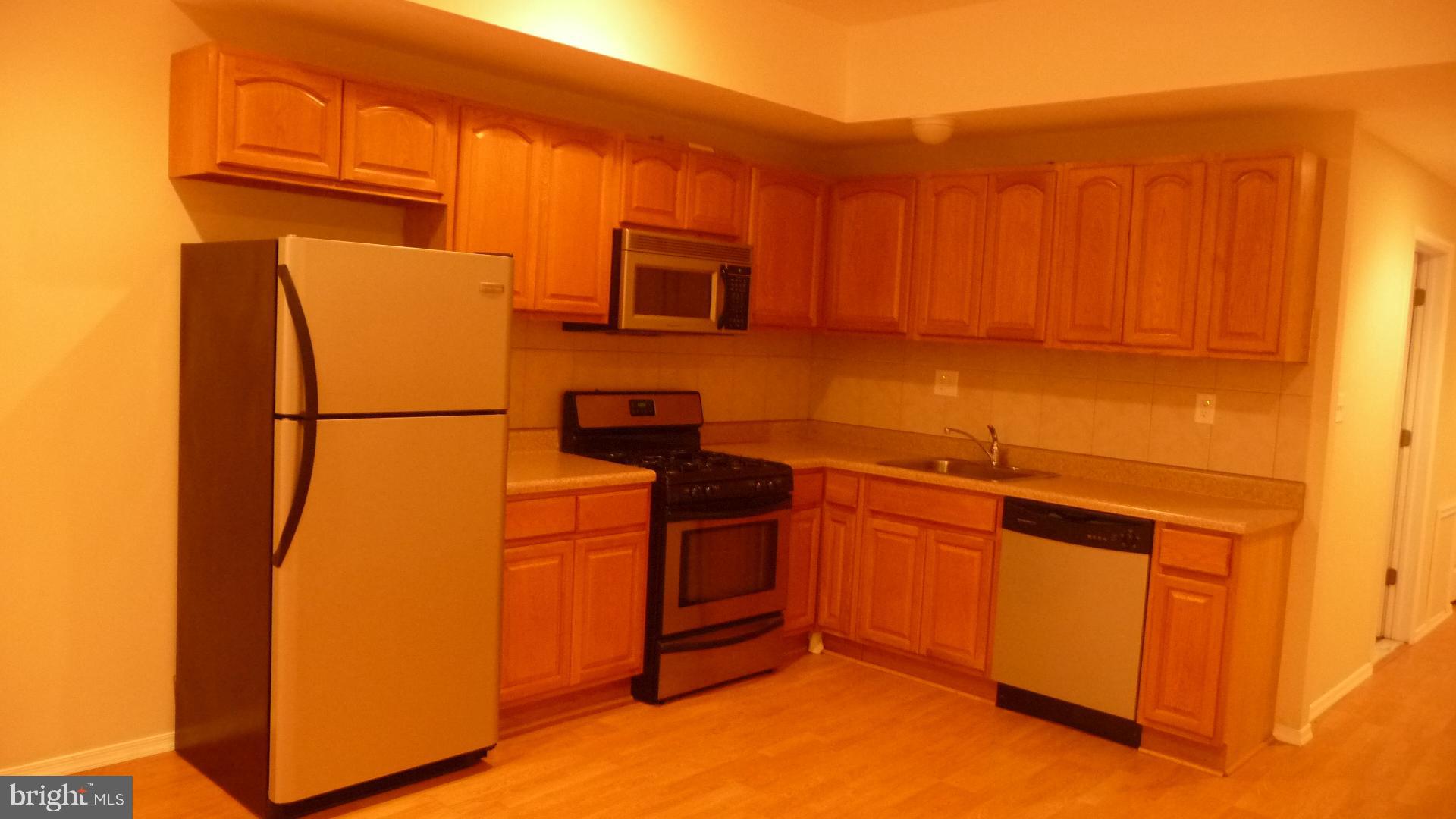 1213 Ridge Avenue Philadelphia, PA 19123 - Photo 3 of 9 Gallery Image 3