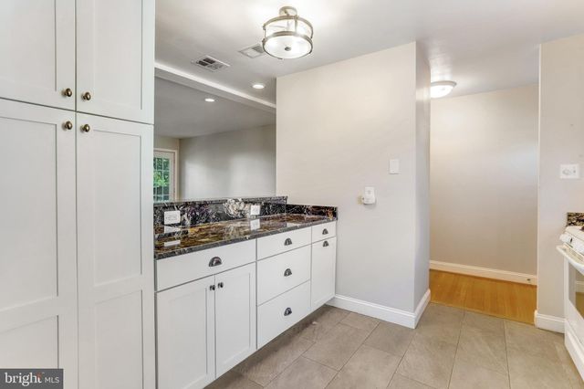 $699,999 | 3021 Mosby Street, Alexandria, VA 22305