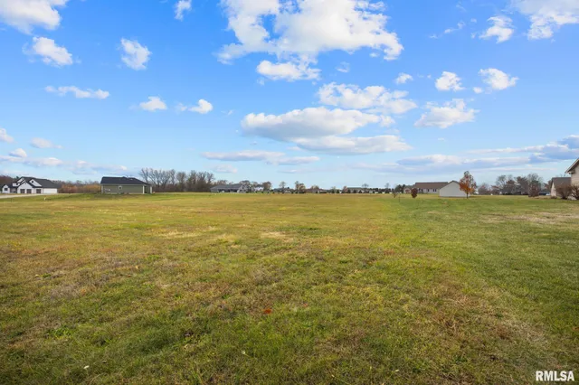 $54,900 | 107 Lost Creek Court, Pekin, IL 61554