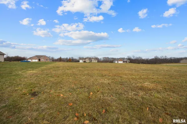 $54,900 | 107 Lost Creek Court, Pekin, IL 61554