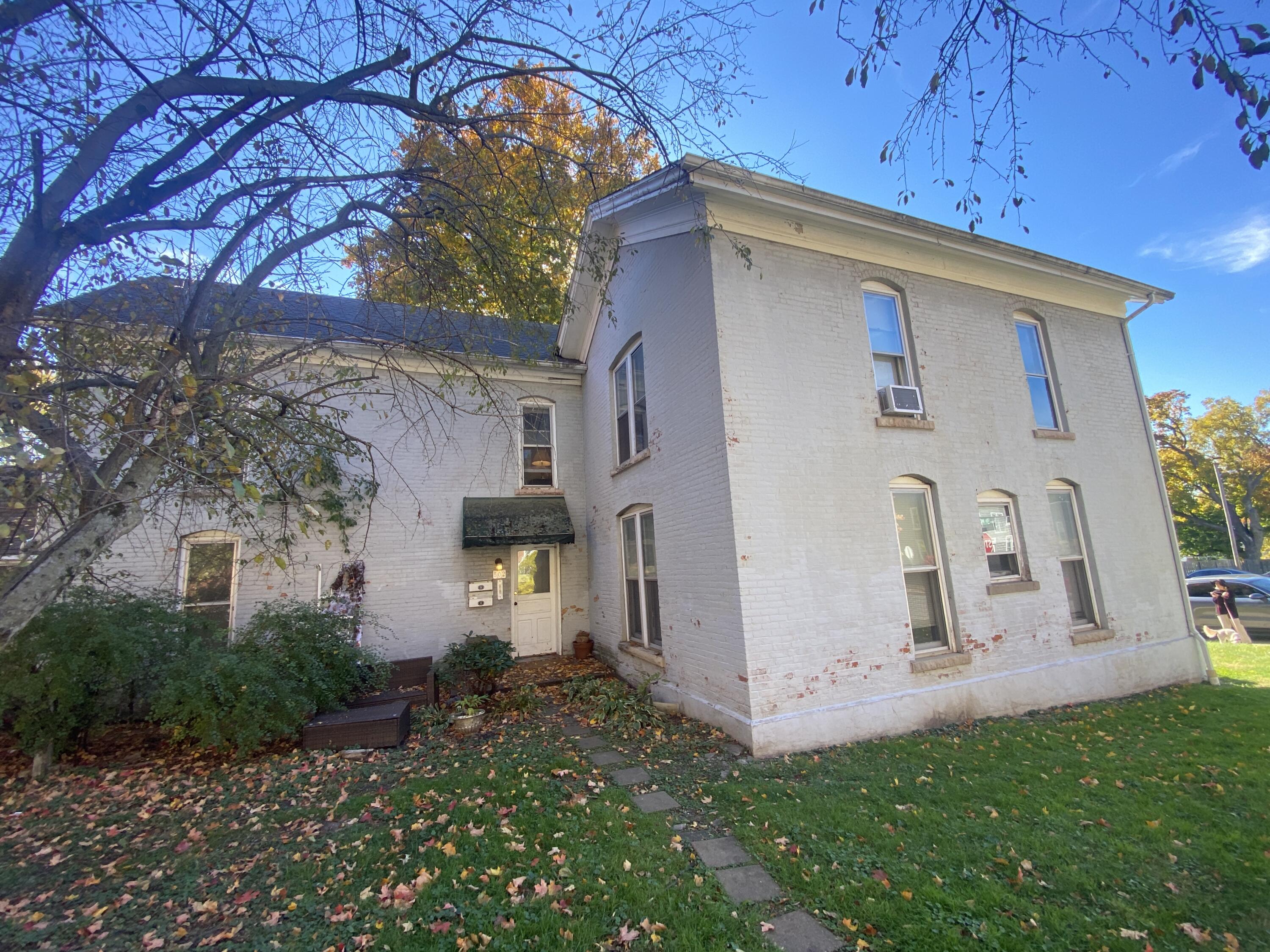 502 Monroe Street Valparaiso, IN 46383 - Photo 14 of 102 3000x2250