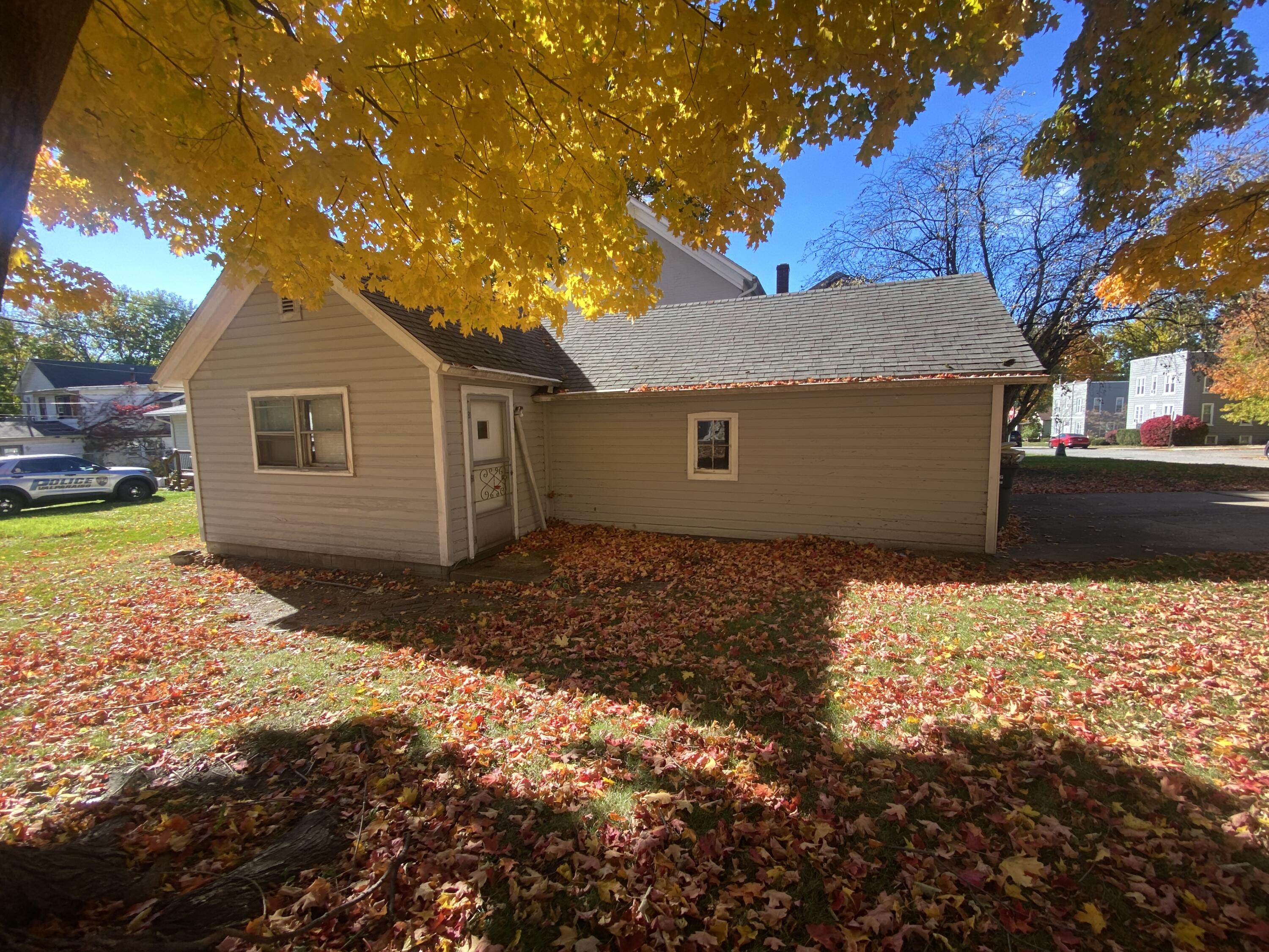 502 Monroe Street Valparaiso, IN 46383 - Photo 25 of 102 3000x2250