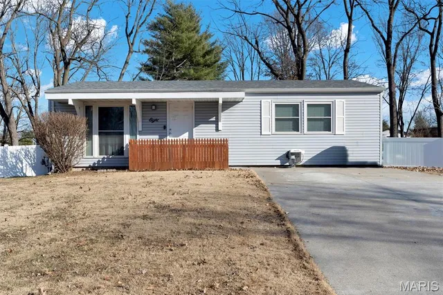 $249,900 | 8 Archers Court, St. Peters, MO 63376