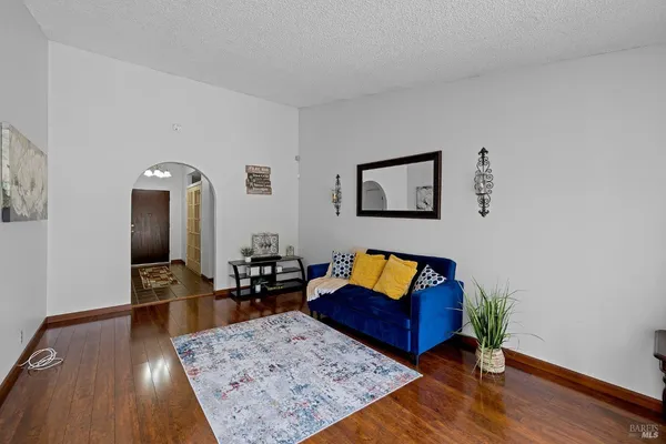 $599,990 | 2924 Redwood Drive, Fairfield, CA 94533