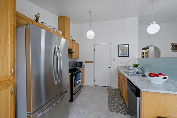 $599,990 | 2924 Redwood Drive, Fairfield, CA 94533