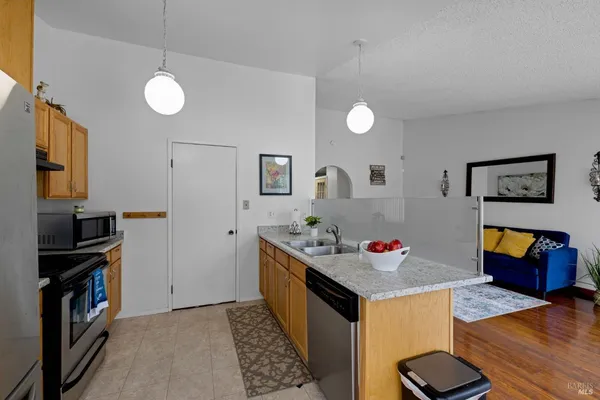 $599,990 | 2924 Redwood Drive, Fairfield, CA 94533