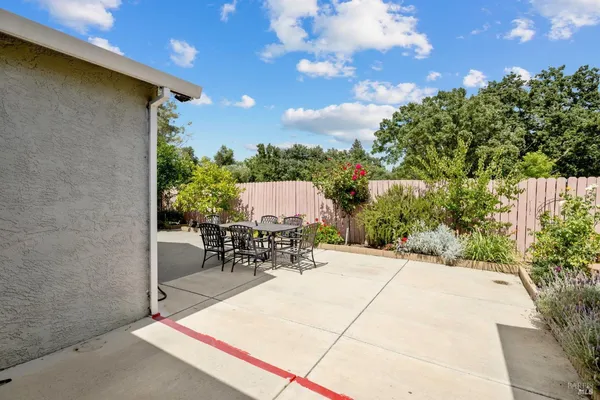$599,990 | 2924 Redwood Drive, Fairfield, CA 94533