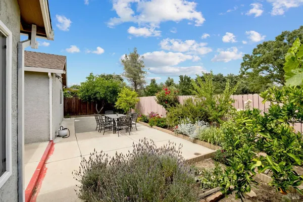 $599,990 | 2924 Redwood Drive, Fairfield, CA 94533