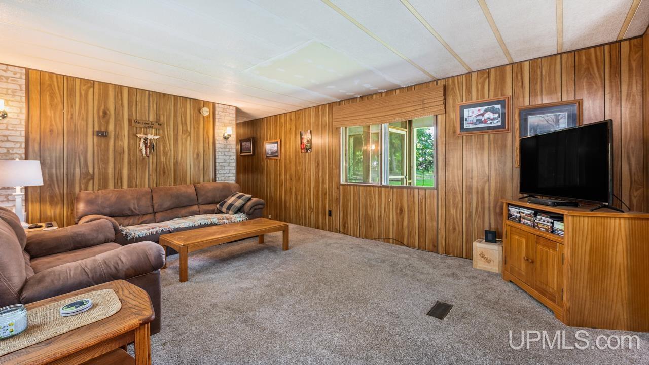 8923 25 Rd Garden Garden, MI 49835 - Photo 8 of 21