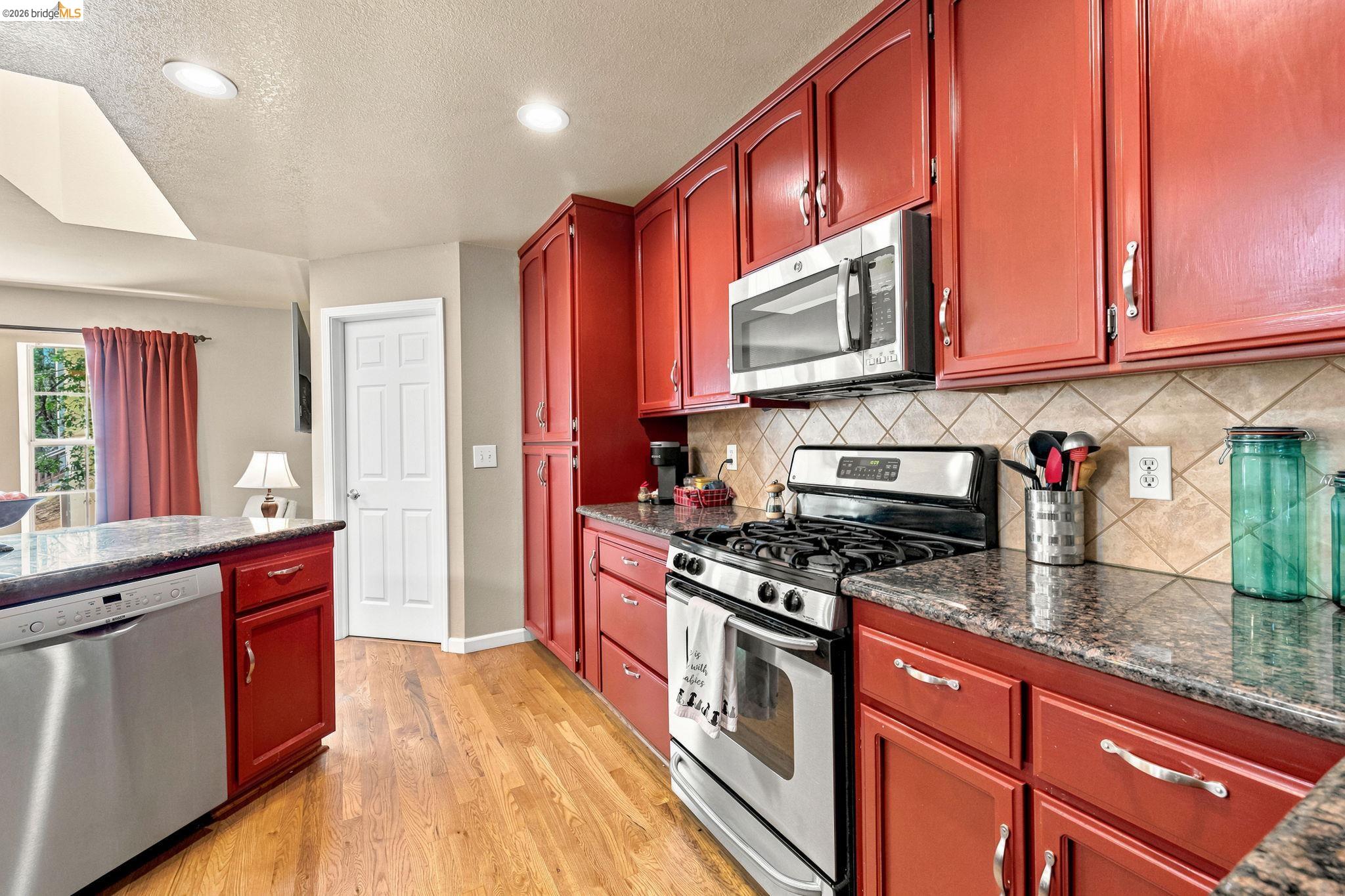 23985 Hitching Post Road Sonora, CA 95370 - Photo 10 of 38 Gallery Image 10