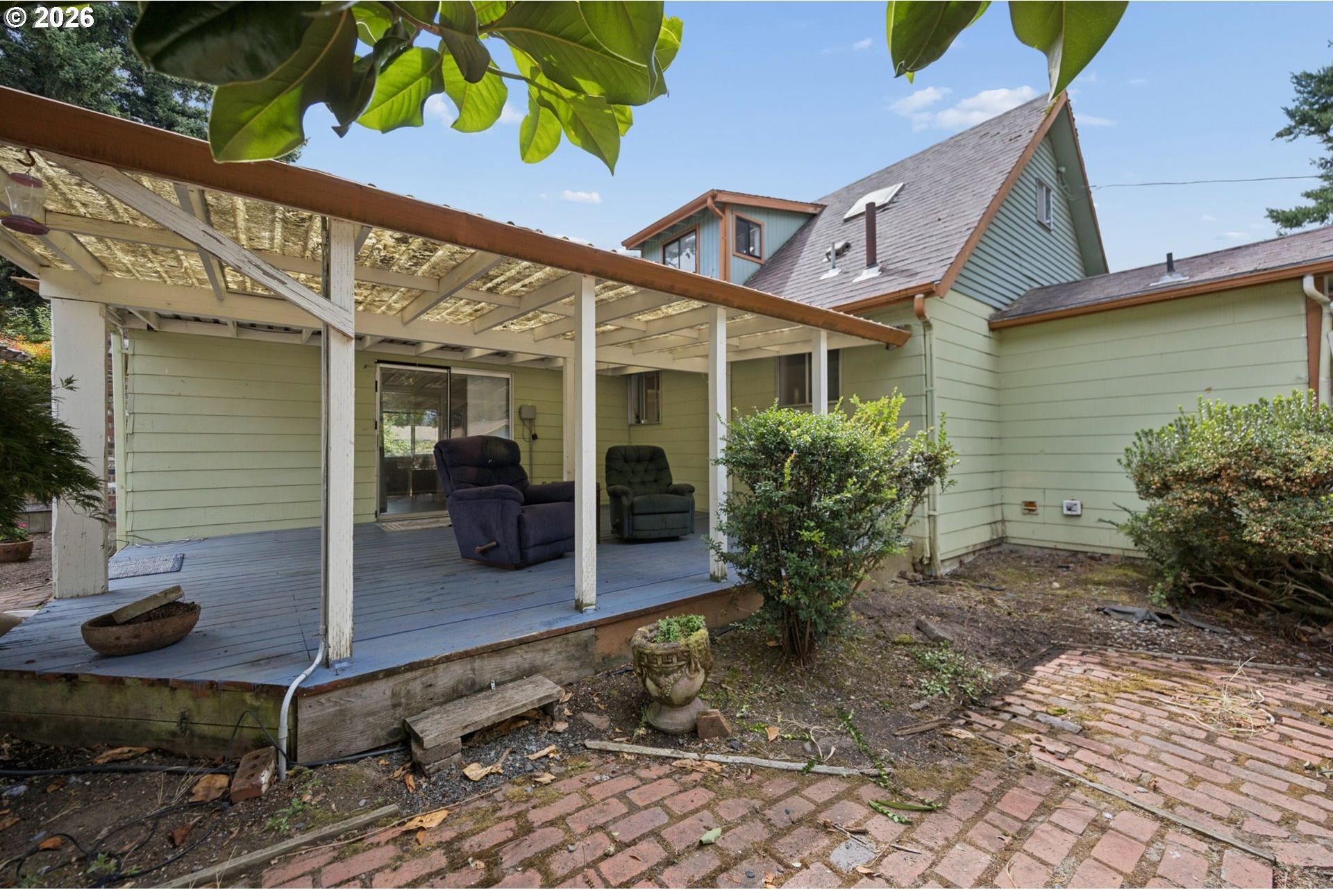 5127 Southeast Welch Road Gresham, OR 97080 - Photo 34 of 46 Deck