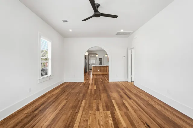 $2,900 | 2122 Hardy Street, Houston, TX 77026