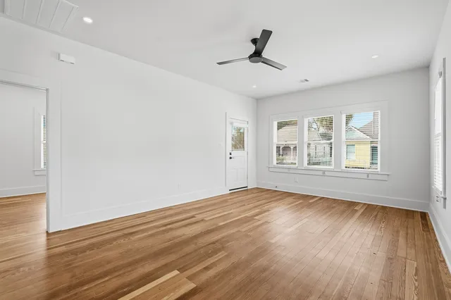 $2,900 | 2122 Hardy Street, Houston, TX 77026