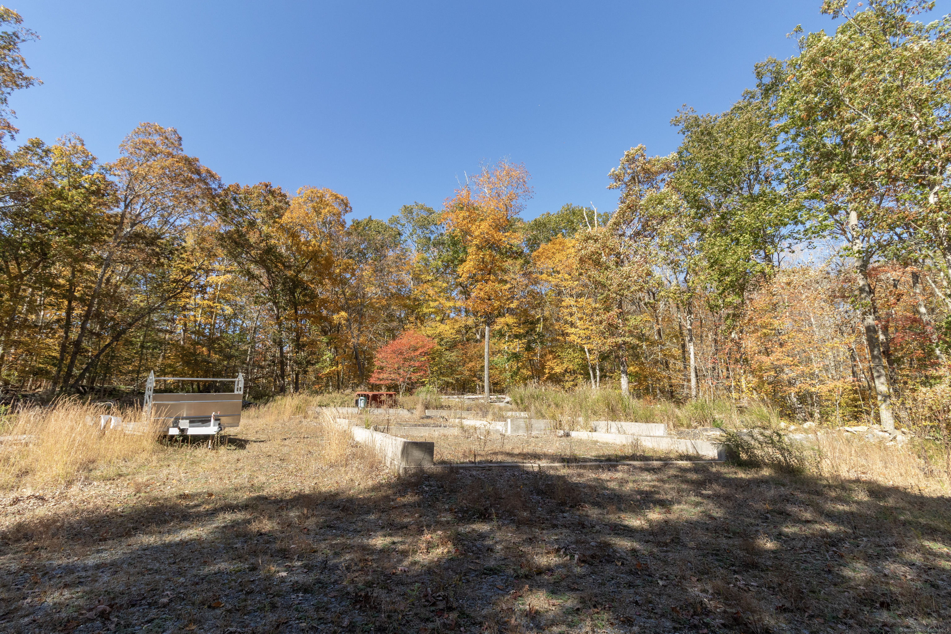 4 Laurel Lane Clinton, CT 06413 - Photo 18 of 30 a view of yard