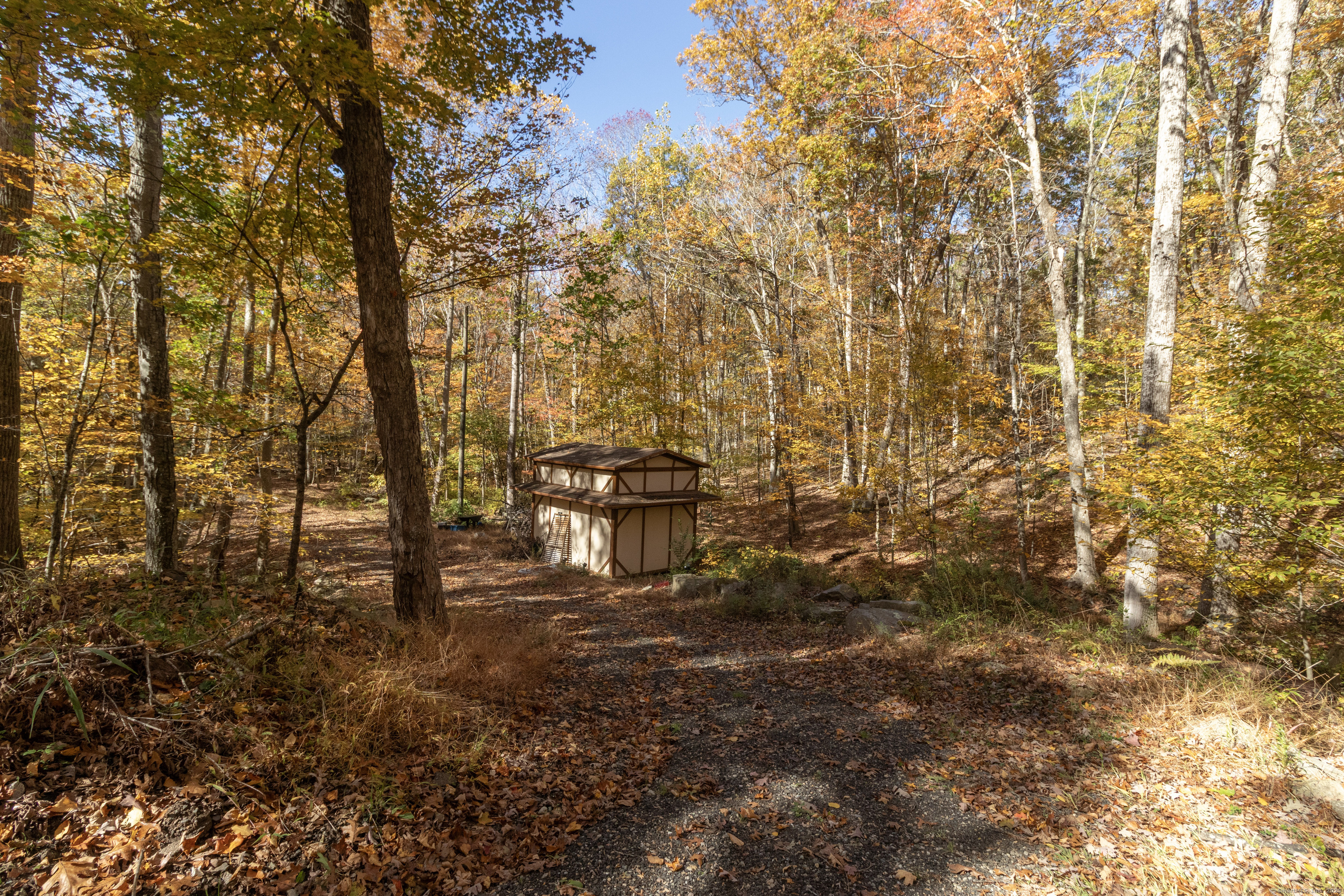4 Laurel Lane Clinton, CT 06413 - Photo 5 of 30 a view of outdoor space with sitting space