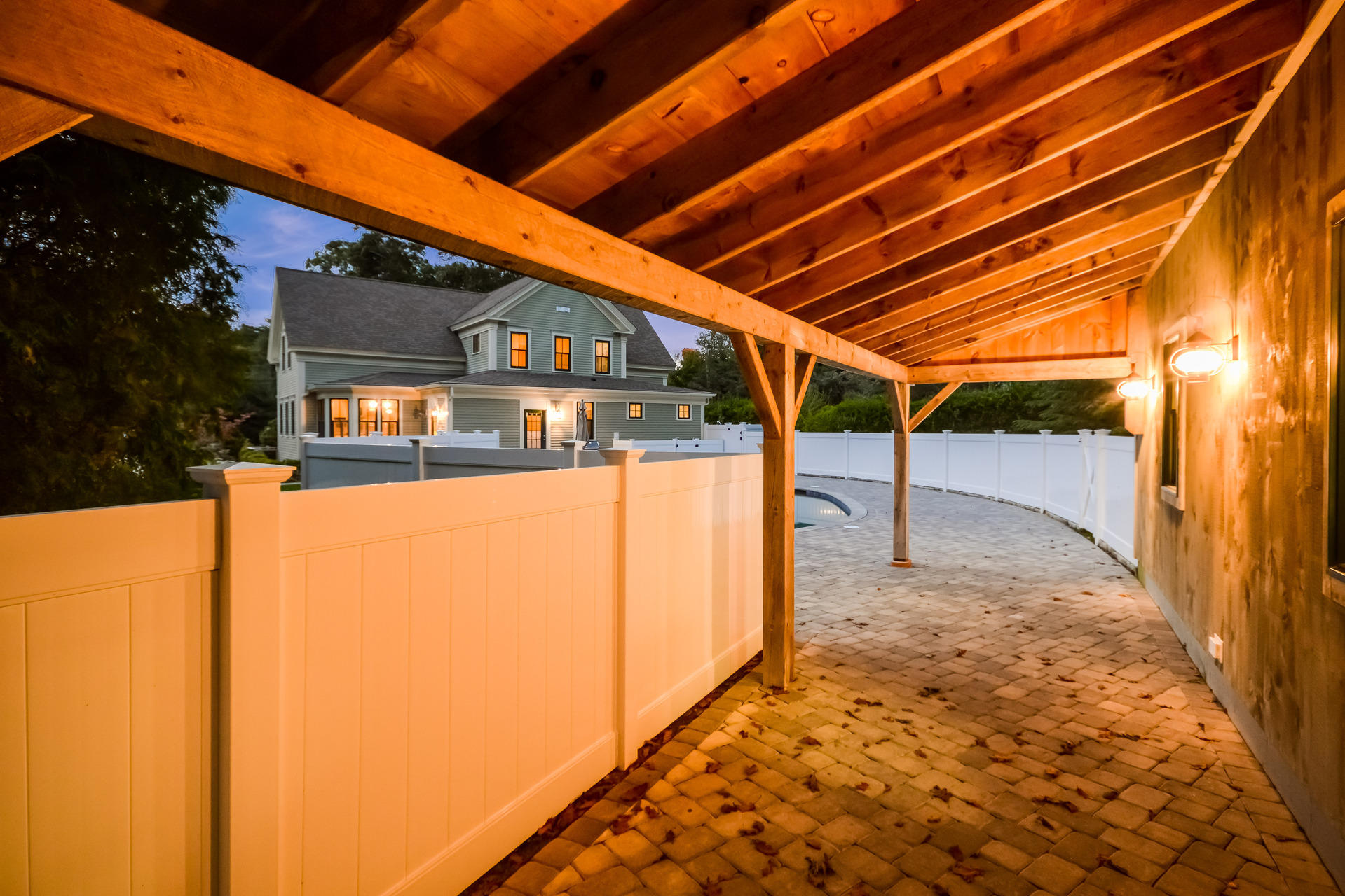 169 Tonset Road Orleans, MA 02653 - Photo 31 of 35 a view of a porch