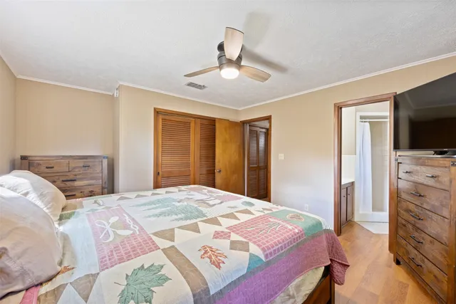 $574,900 | 729 County Road 4040, Crockett, TX 75835