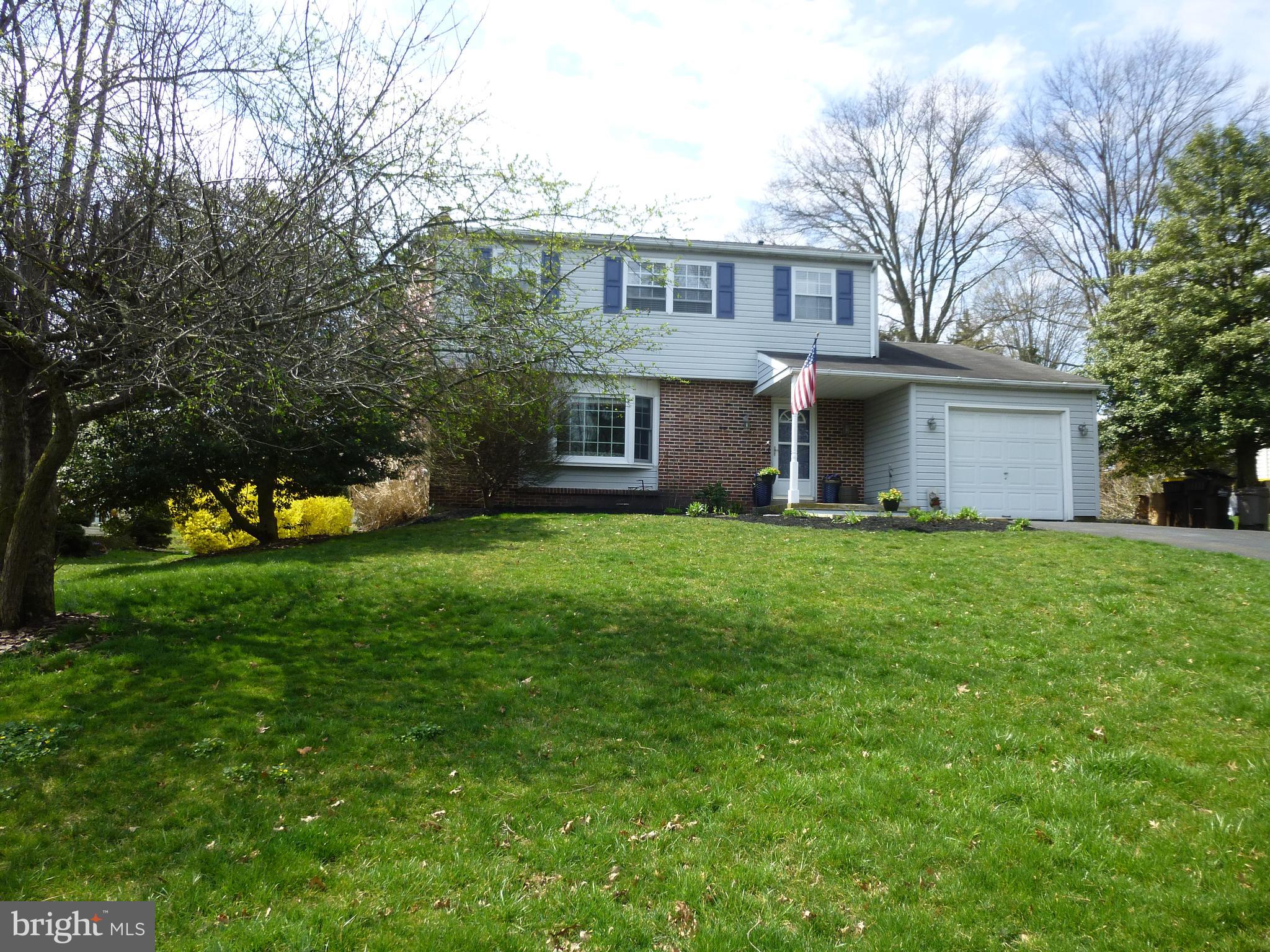 109 Crestview Road Hatboro, PA 19040 - Photo 1 of 35 Exterior Front - Sidewalks