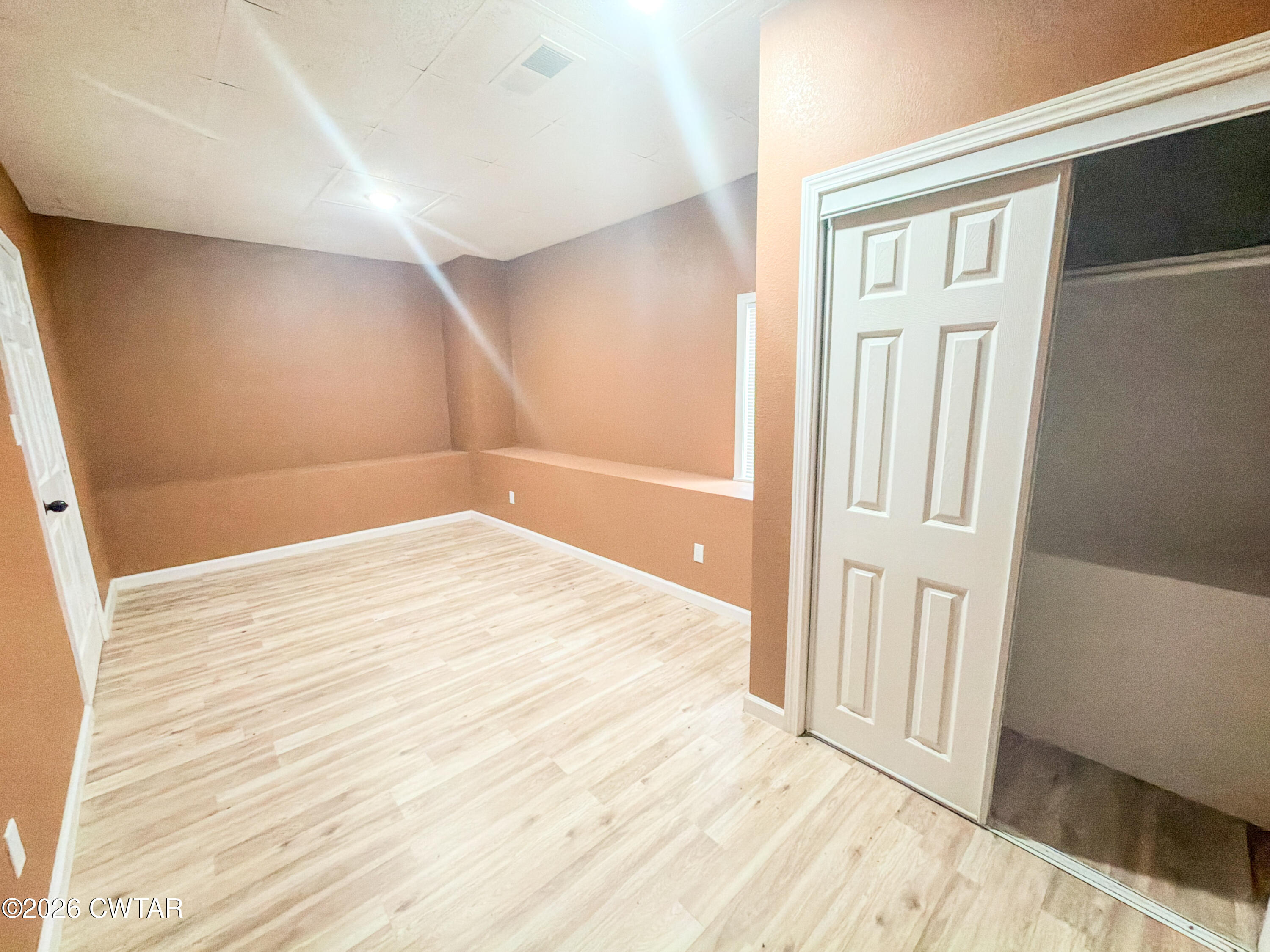 953 Riverside Drive Jackson, TN 38301 - Photo 12 of 20 DJI_20260306_110209_774