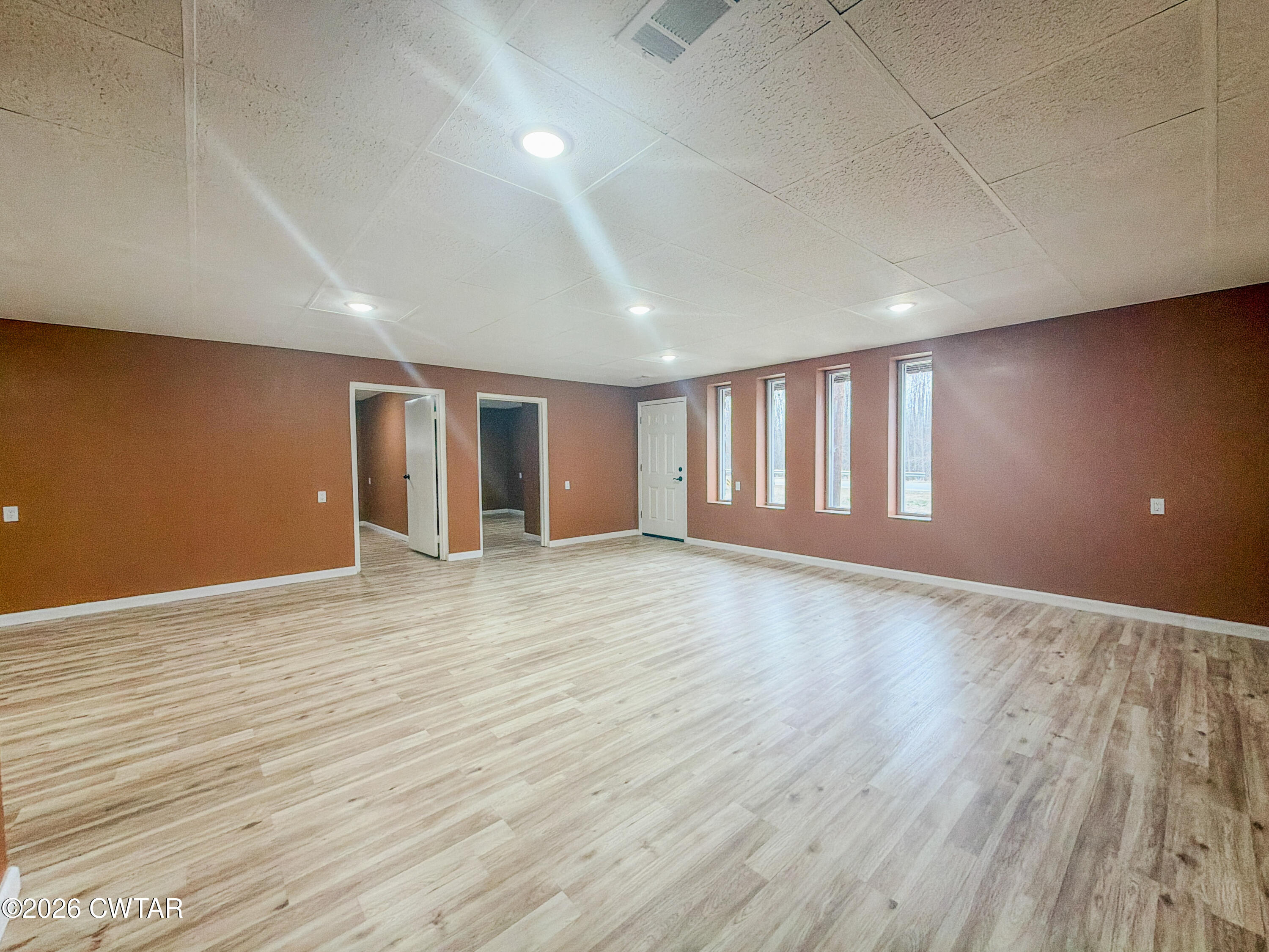 953 Riverside Drive Jackson, TN 38301 - Photo 3 of 20 DJI_20260306_110511_888