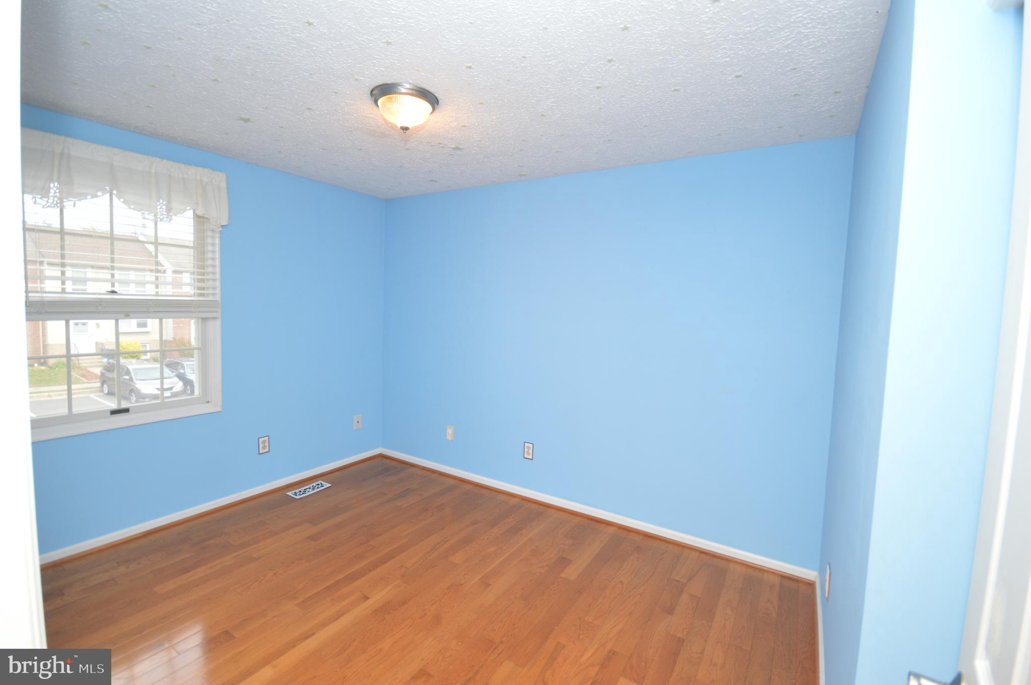 201 Ridgecrest Court Stafford, VA 22554 - Photo 22 of 36 Second bedroom