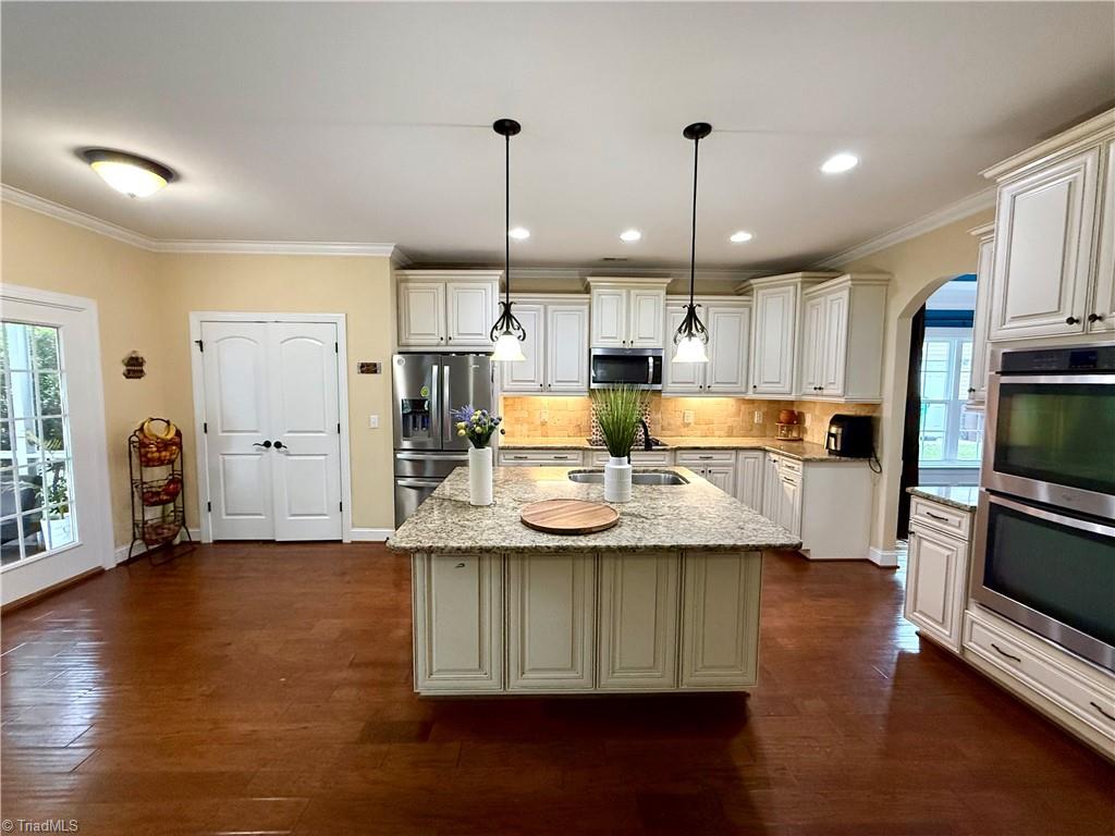 2227 Dunning Court High Point, NC 27265 - Photo 9 of 44