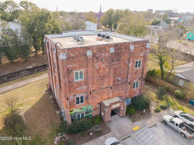 $476,000 | 614 Peacock Lane, Unit 1, Wilmington, NC 28401