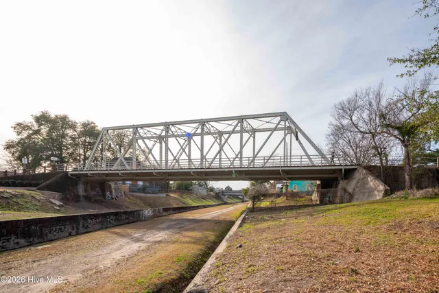 $476,000 | 614 Peacock Lane, Unit 1, Wilmington, NC 28401