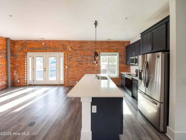 $476,000 | 614 Peacock Lane, Unit 1, Wilmington, NC 28401