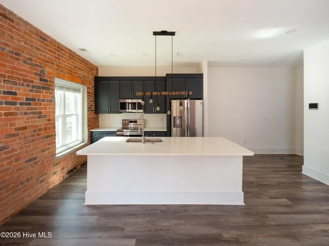 $476,000 | 614 Peacock Lane, Unit 1, Wilmington, NC 28401