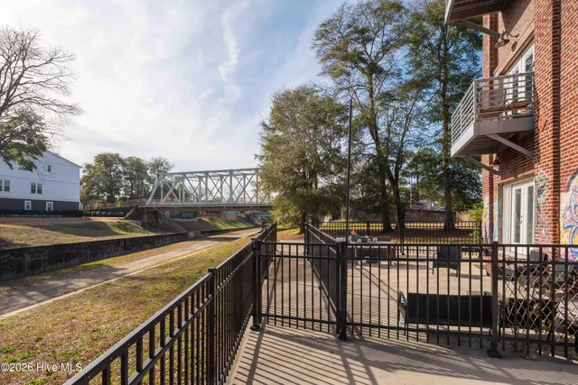 $476,000 | 614 Peacock Lane, Unit 1, Wilmington, NC 28401