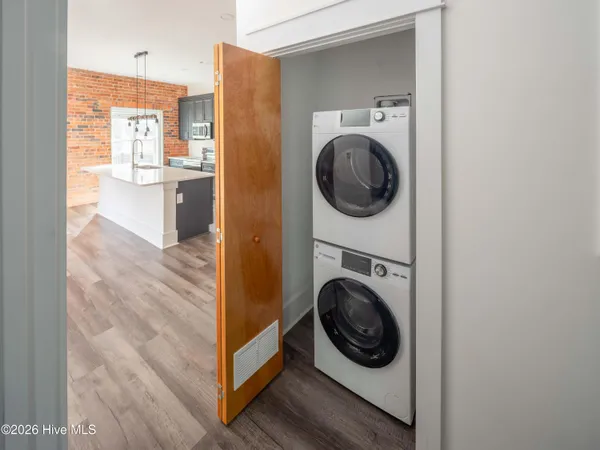 $469,900 | 614 Peacock Lane, Unit 1, Wilmington, NC 28401