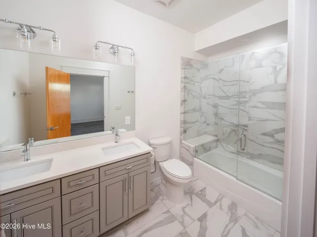 $476,000 | 614 Peacock Lane, Unit 1, Wilmington, NC 28401