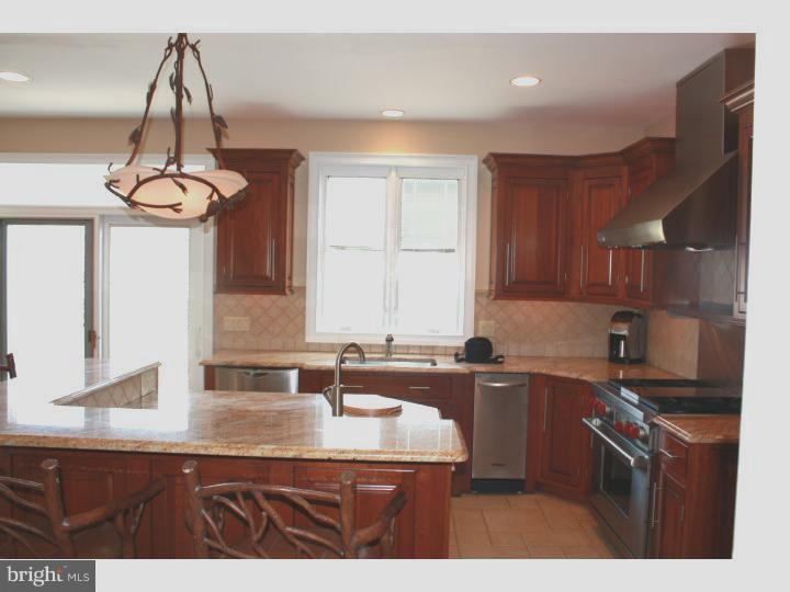 524 Oakshade Road Shamong, NJ 08088 - Photo 5 of 24 Kitchen
