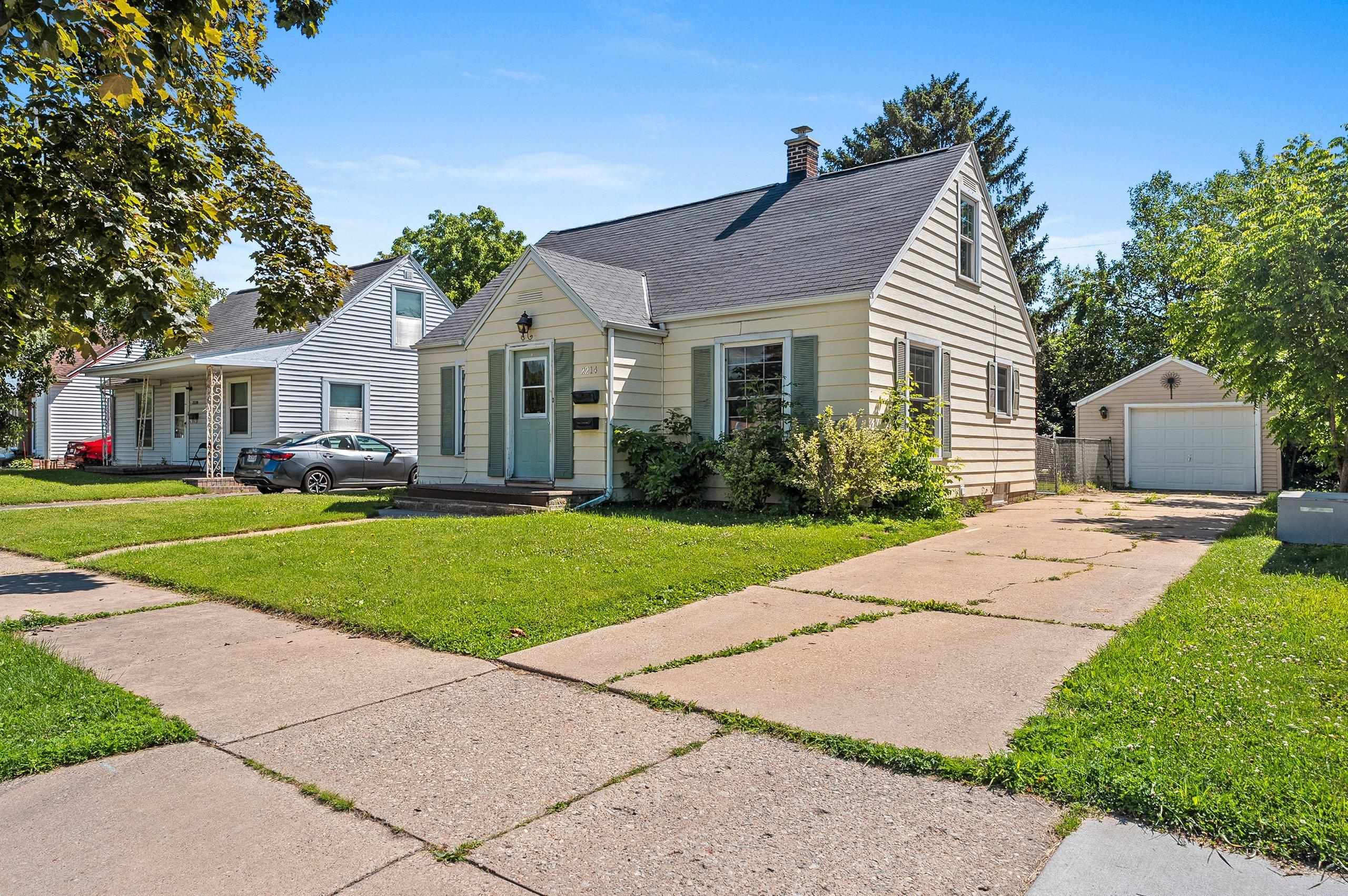 2214 North Division Street Appleton, WI 54911 - Photo 45 of 51